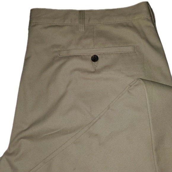 NWT George Men's Khaki Pants Size 42x32 - Picture 2 of 6